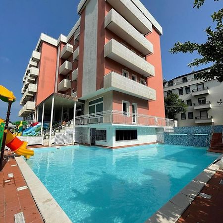 Hotel Delfino Морской Милан Экстерьер фото