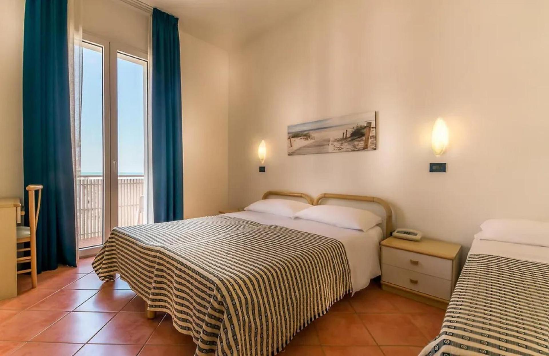 Hotel Delfino Морской Милан Экстерьер фото
