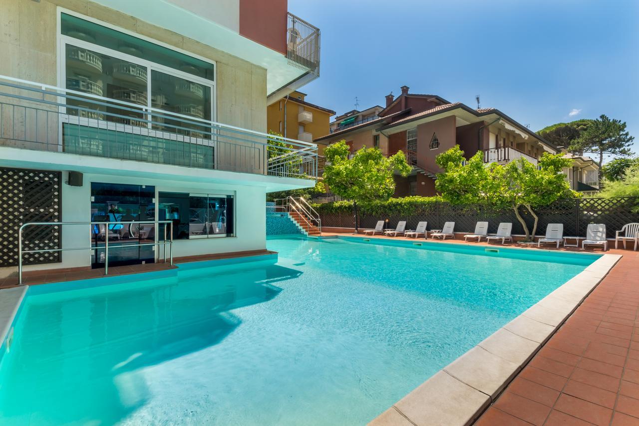 Hotel Delfino Морской Милан Экстерьер фото